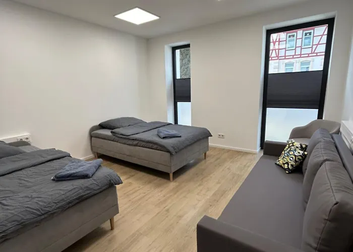 Wobstay Family & Fitters